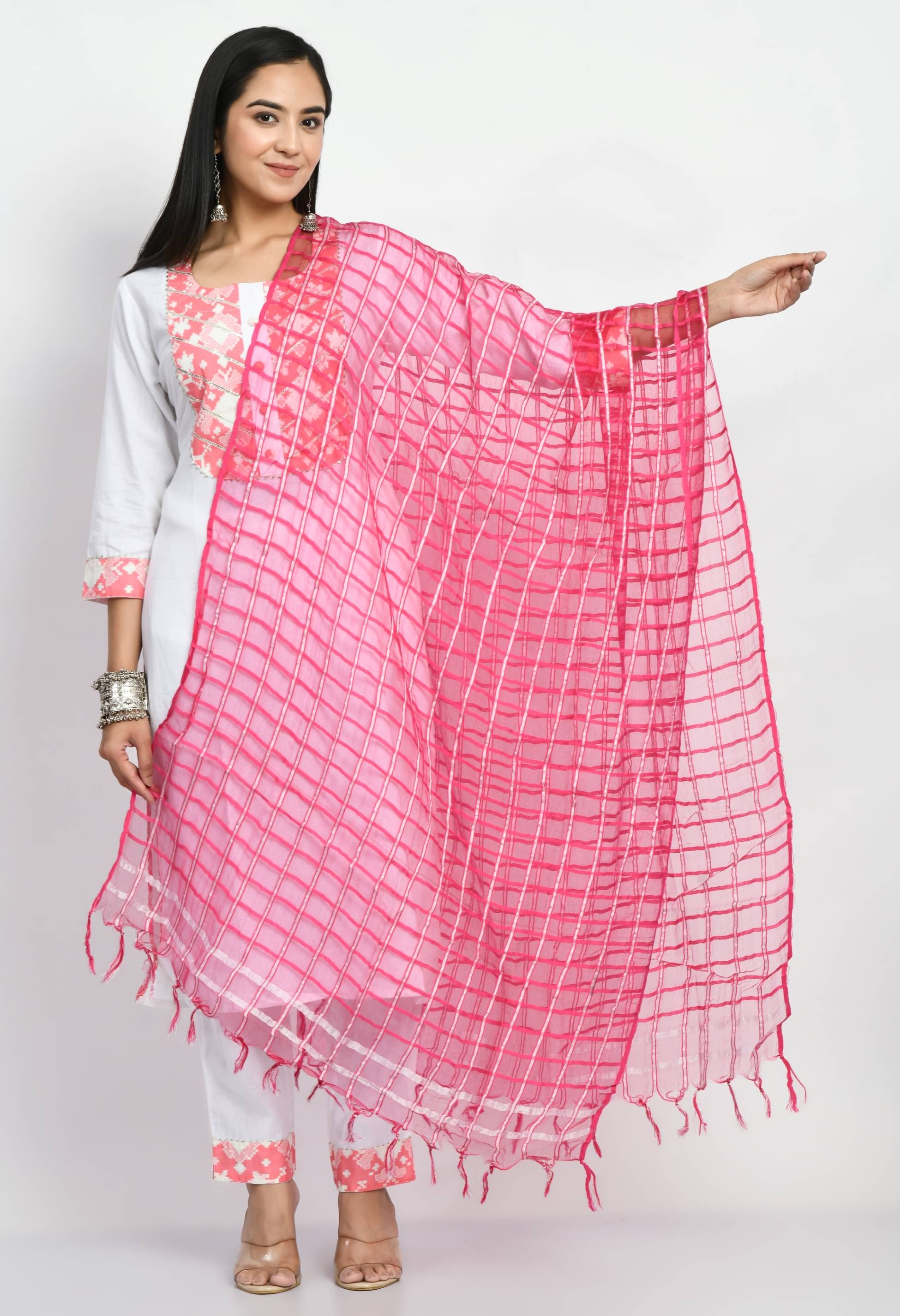 MAURYA - Pink Chanderi Women's Dupatta - ( Pack of 1 )     			MAURYA - Pink Chanderi Women's Dupatta - ( Pack of 1 )