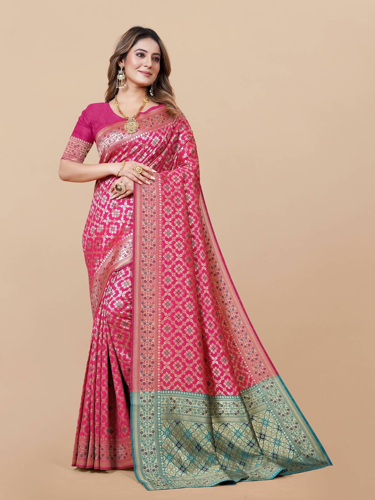 Gazal Fashions Banarasi Silk Embellished Saree With Unstitched Blouse Piece ( Pink ) Gazal Fashions Banarasi Silk Embellished Saree With Unstitched Blouse Piece ( Pink )