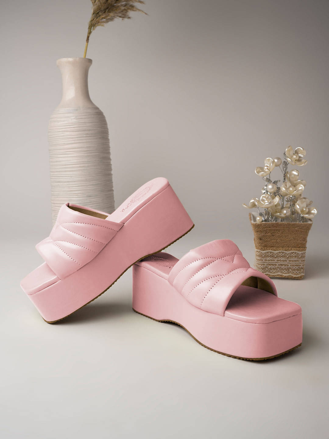     			Shoetopia Retro Style Mauve Platform Heels & Girls