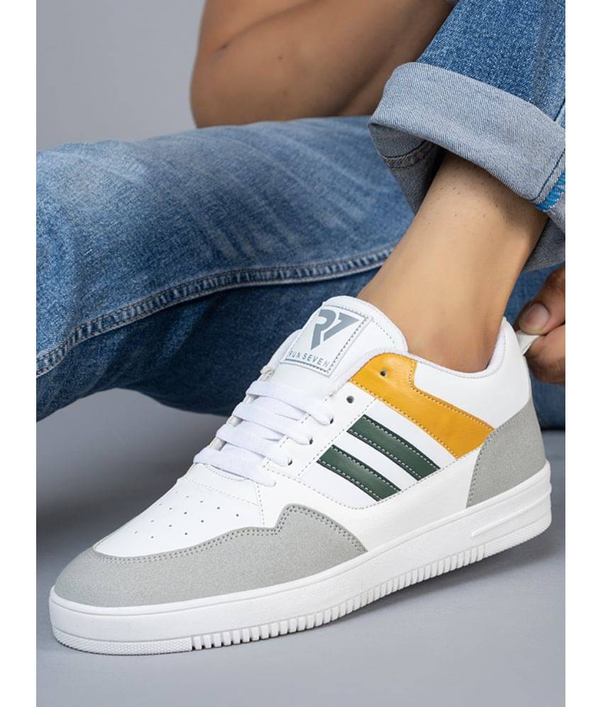     			RUN SEVEN Green Men's Sneakers