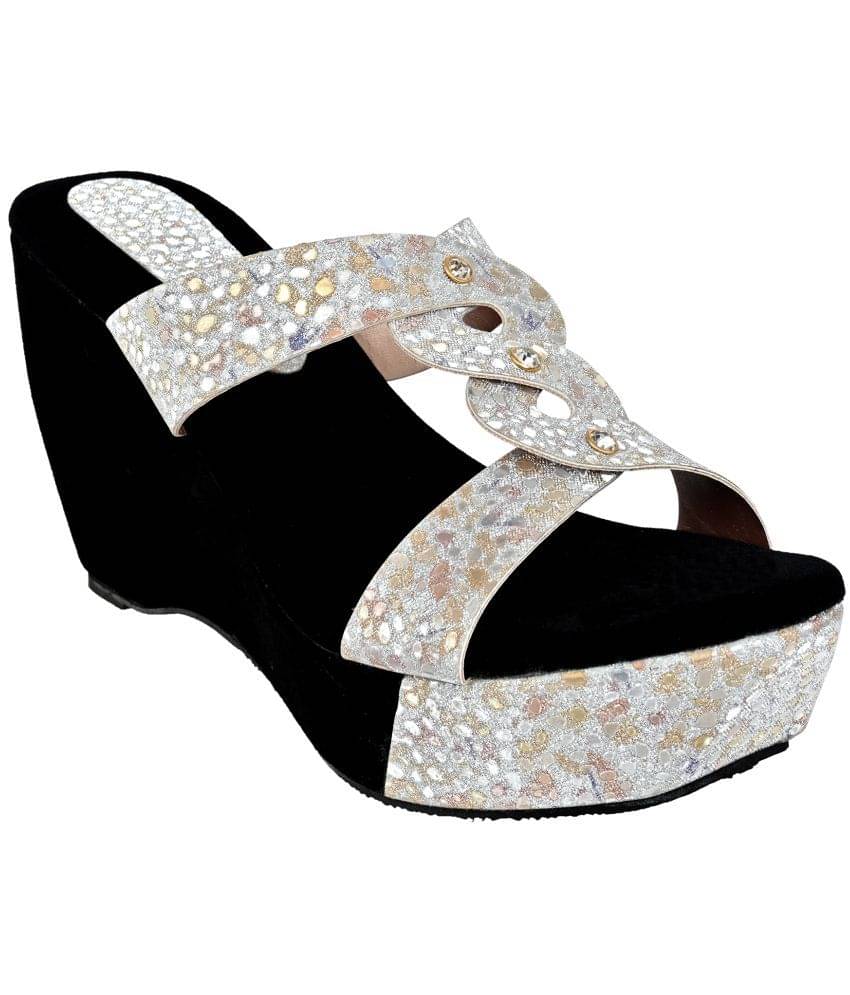     			Altek - Gold Women's Slip On Heels