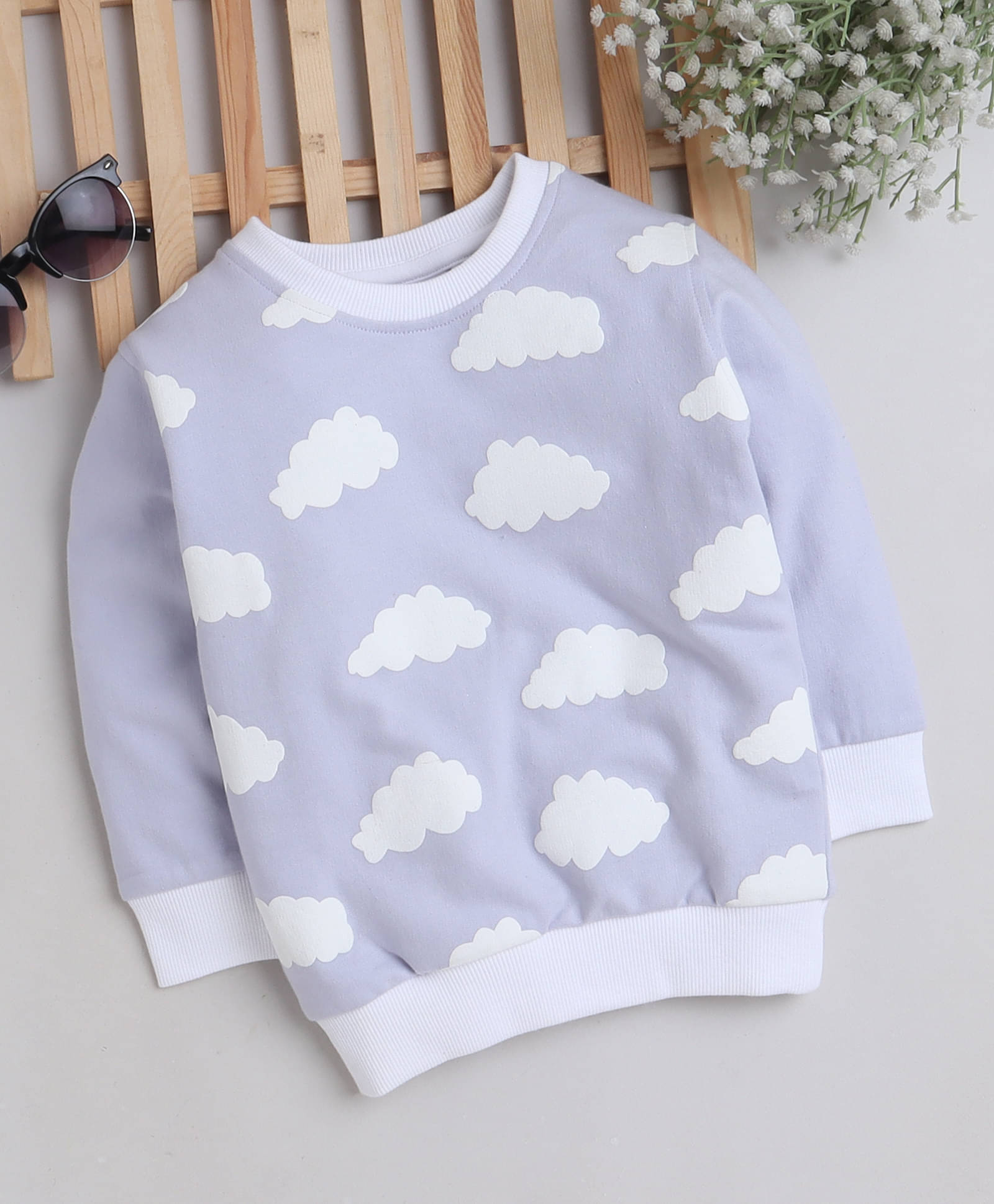     			BUMZEE Lavender Girls Full Sleeves Sweatshirt Age - 12-18 Months