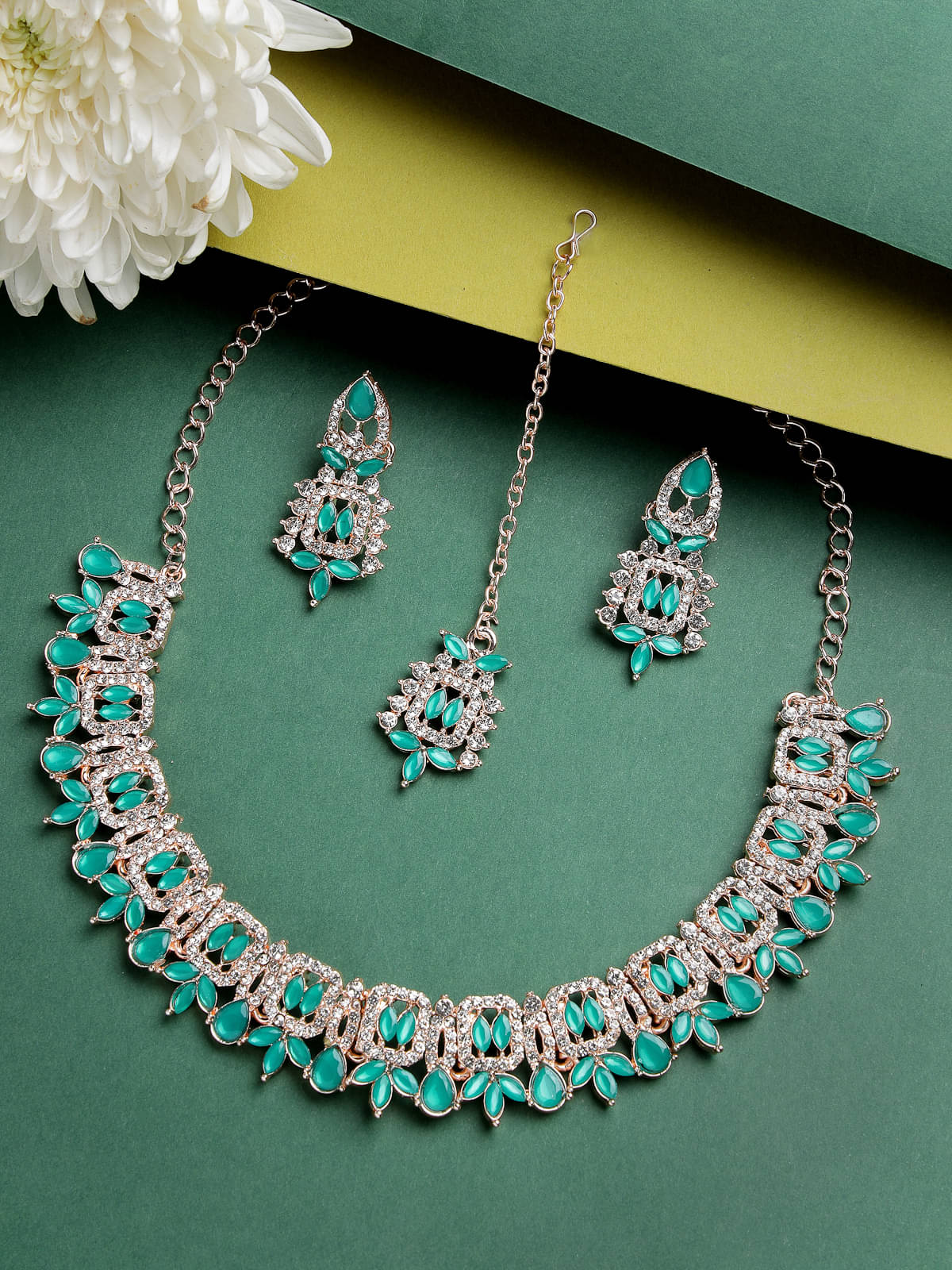     			Sukkhi Green Alloy Necklace Set ( Pack of 1 )