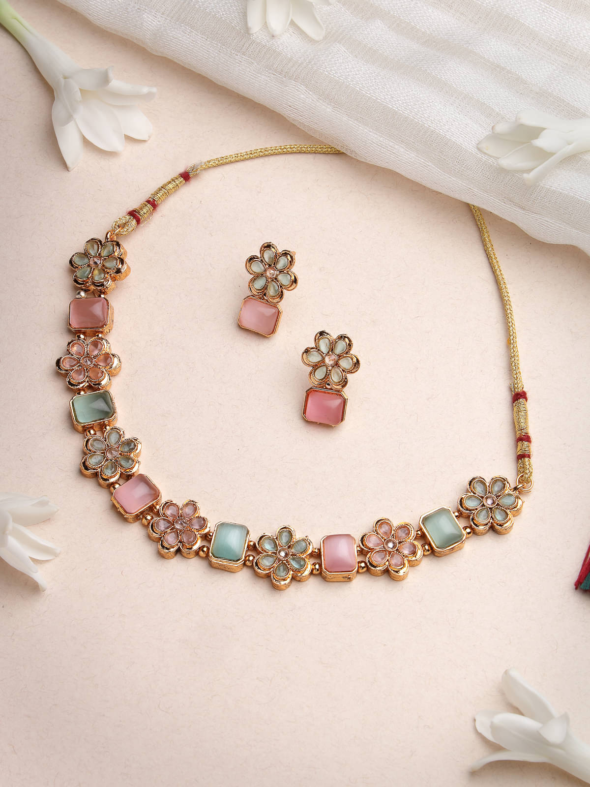     			Sukkhi Multi Color Alloy Necklace Set ( Pack of 1 )