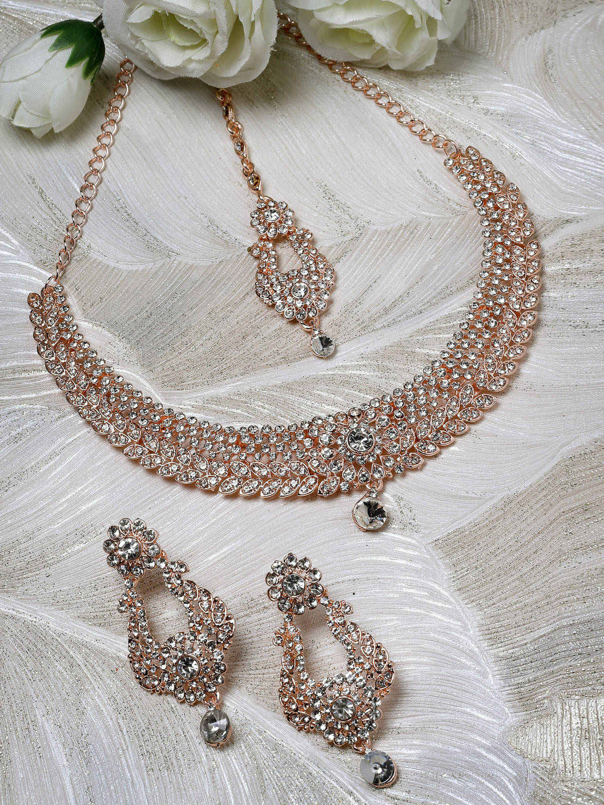     			Sukkhi Rose Gold Alloy Necklace Set ( Pack of 1 )
