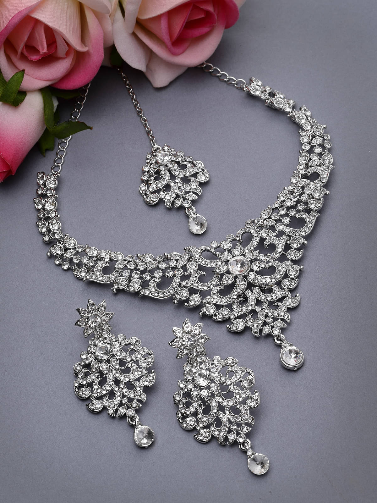     			Sukkhi Silver Alloy Necklace Set ( Pack of 1 )