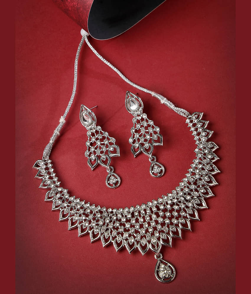 Sukkhi Silver Alloy Necklace Set ( Pack of 1 )