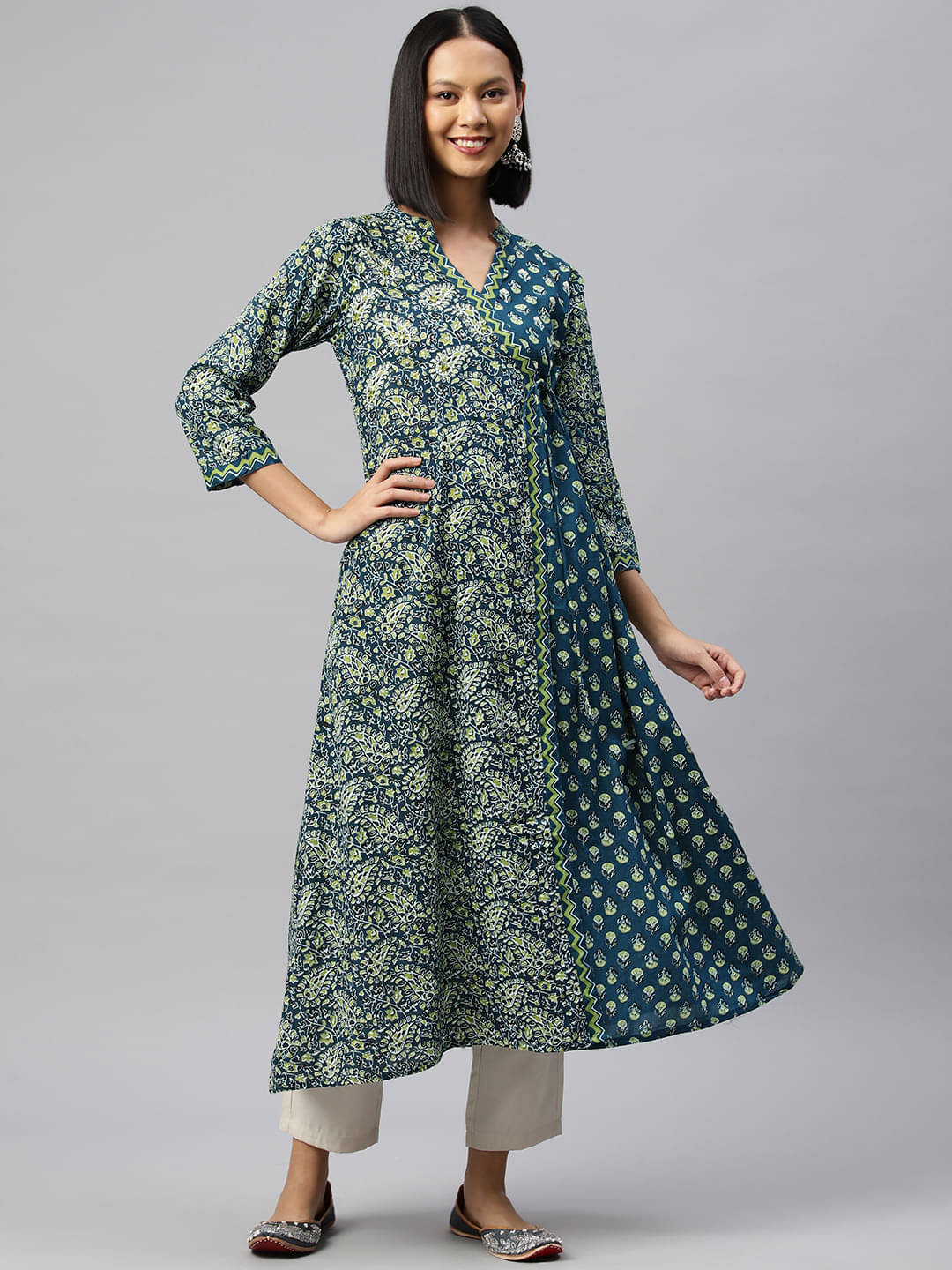 Vbuyz - Blue Cotton Women's A-line Kurti ( Pack of 1 ) Vbuyz - Blue Cotton Women's A-line Kurti ( Pack of 1 )