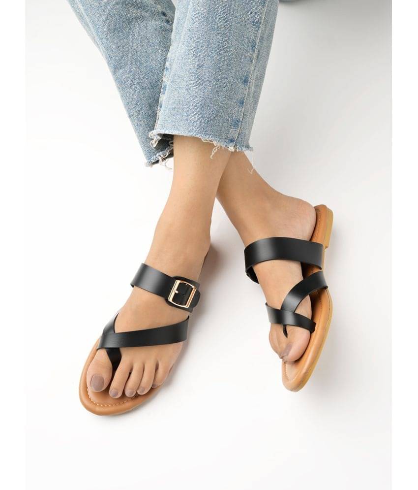     			Shoetopia Stylish Side Buckle Detailed Black Flats For Girls