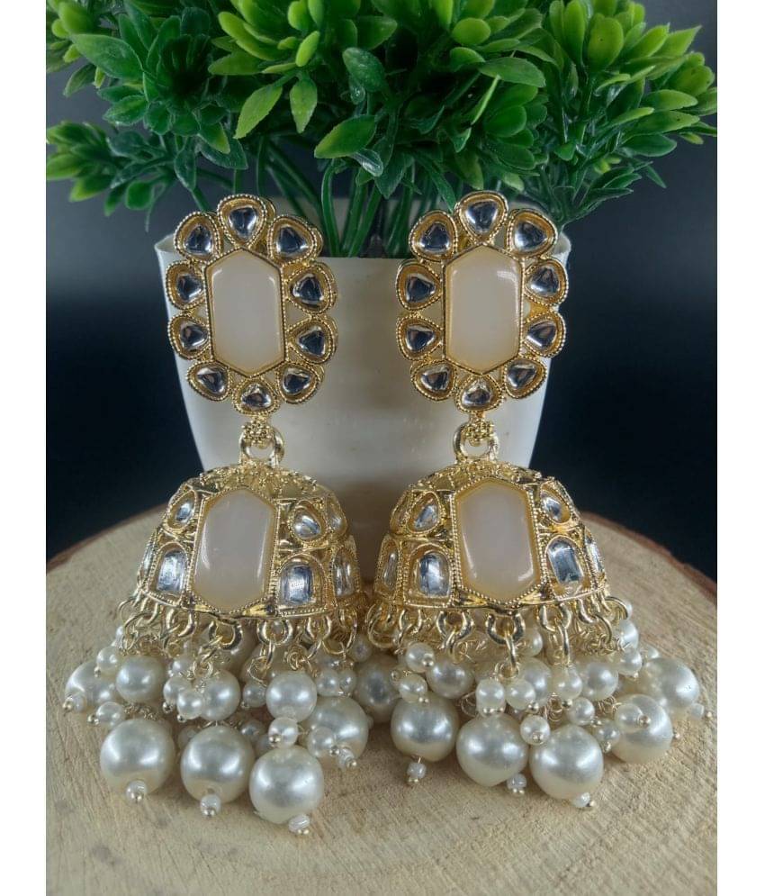     			Jiyanshi fashion White Jhumki Earrings ( Pack of 1 )