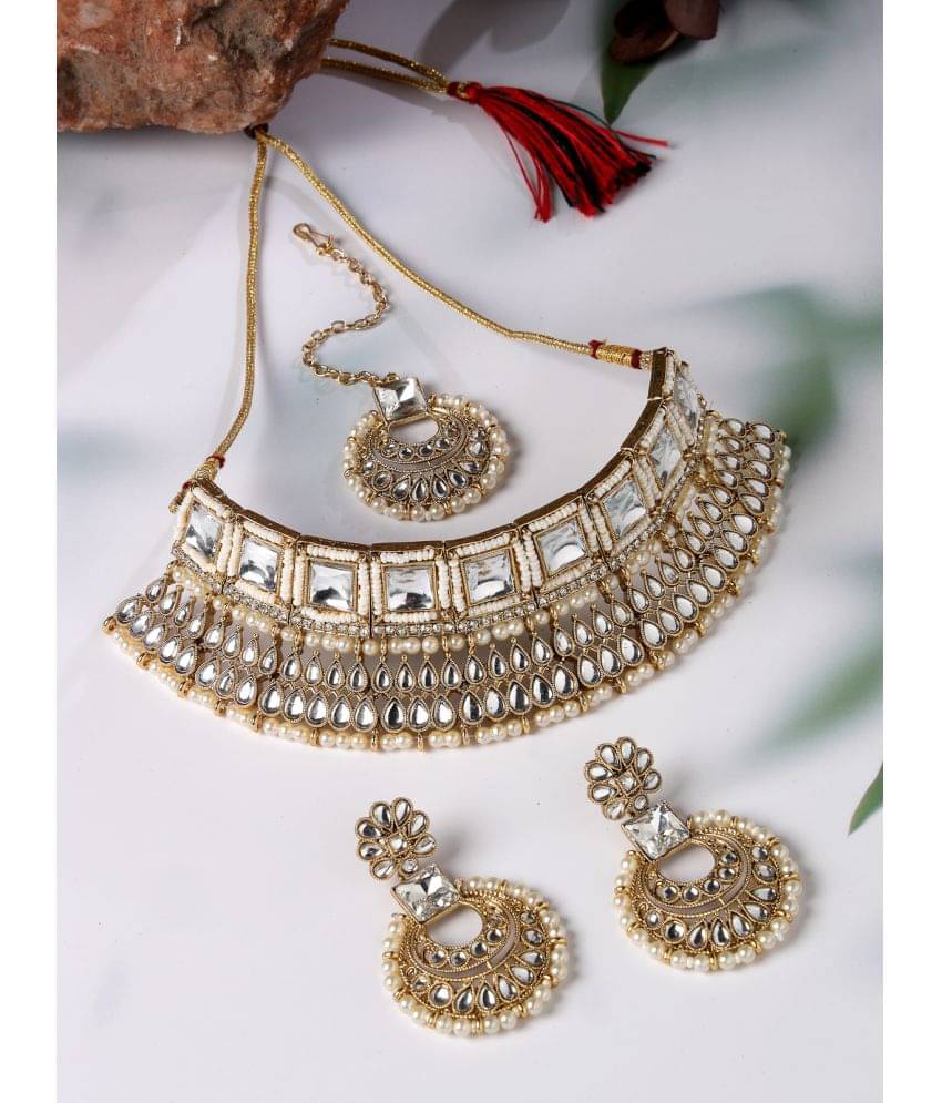     			Sukkhi White Alloy Necklace Set ( Pack of 1 )