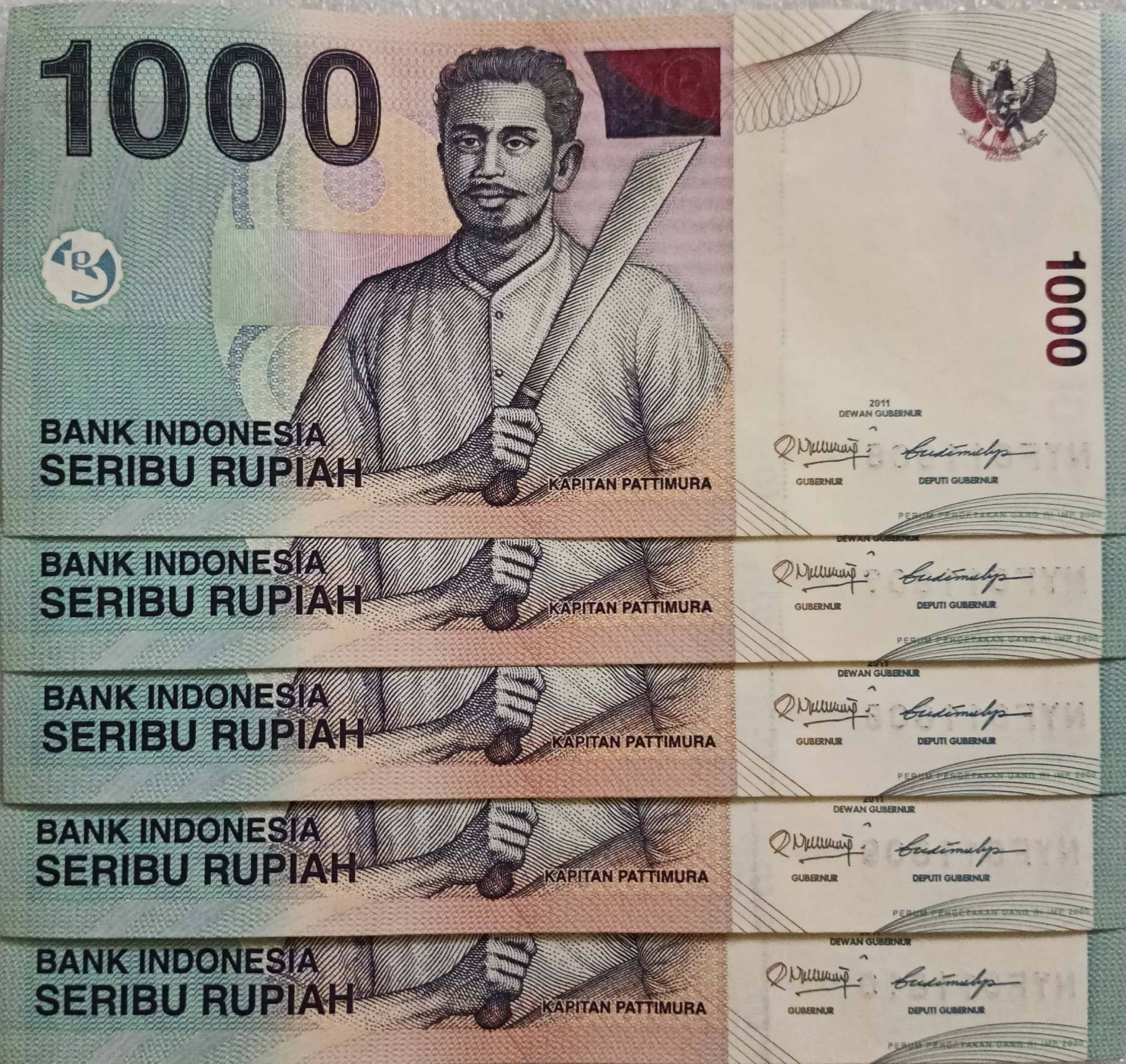     			Indonesia 1000 Rupiah Consecutive Serial 5 Notes in Gem UNC