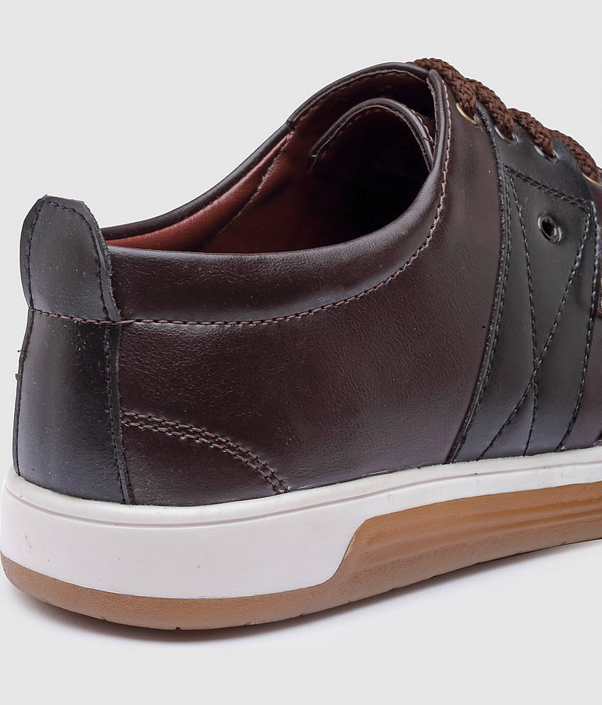 Action Lightweight Casual Shoes - Brown Men's Trekking Shoes