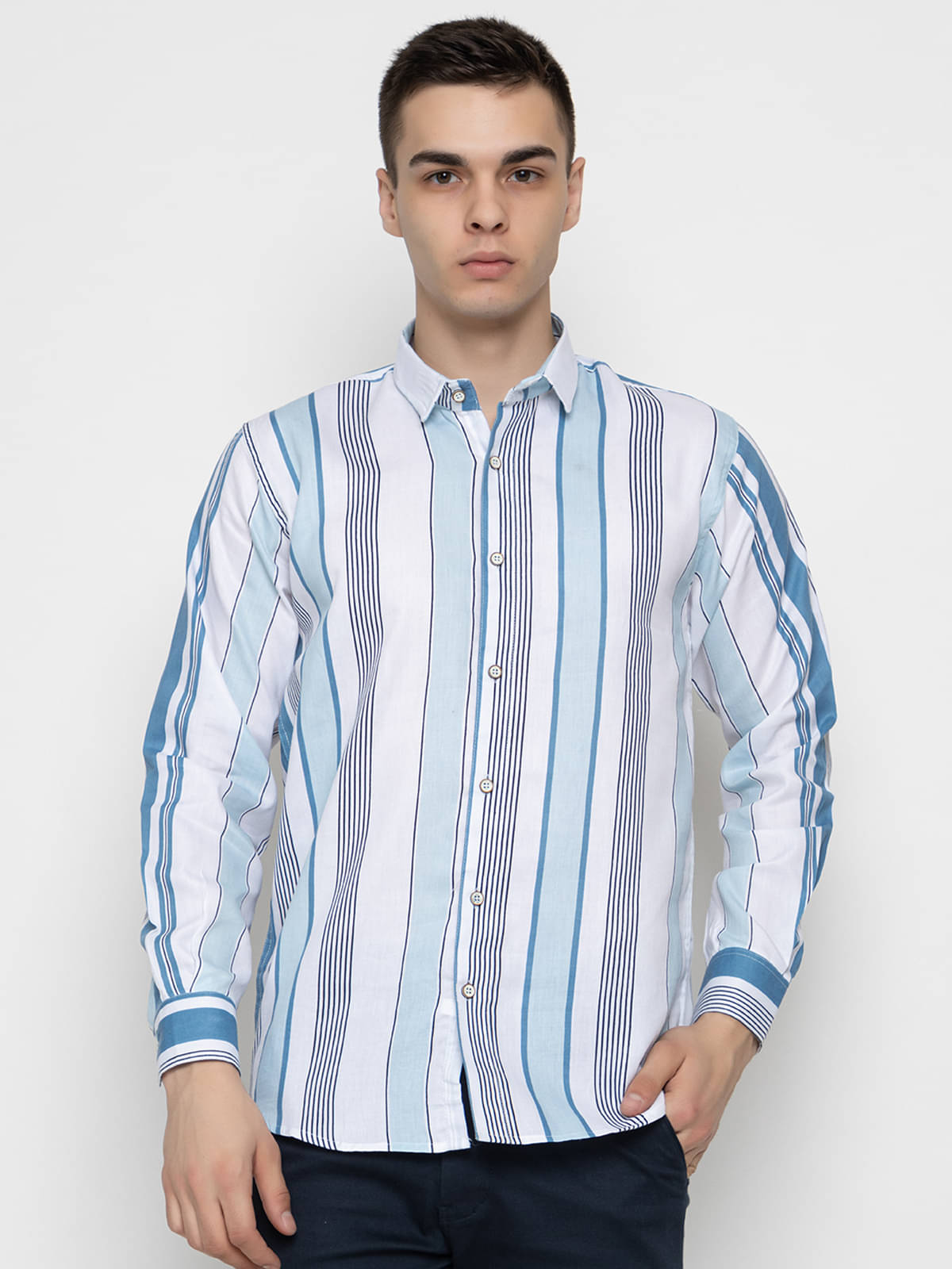     			MODERNITY Cotton Blend Regular Fit Striped Full Sleeves Men's Casual Shirt - Blue ( Pack of 1 )
