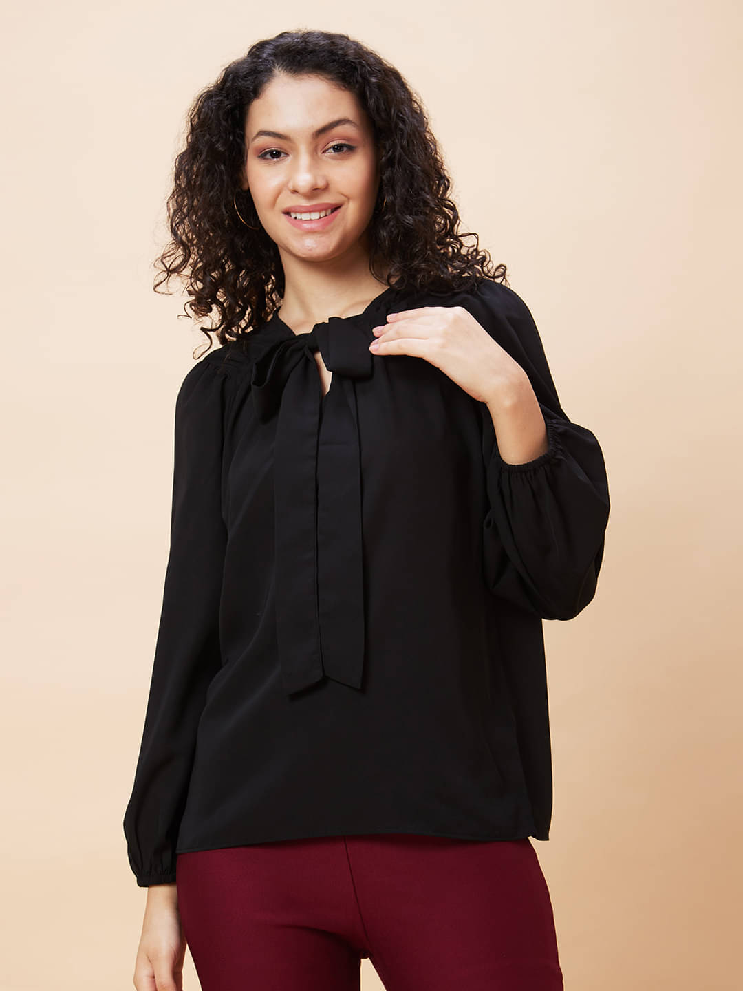     			Globus - Black Polyester Women's Regular Top ( Pack of 1 )