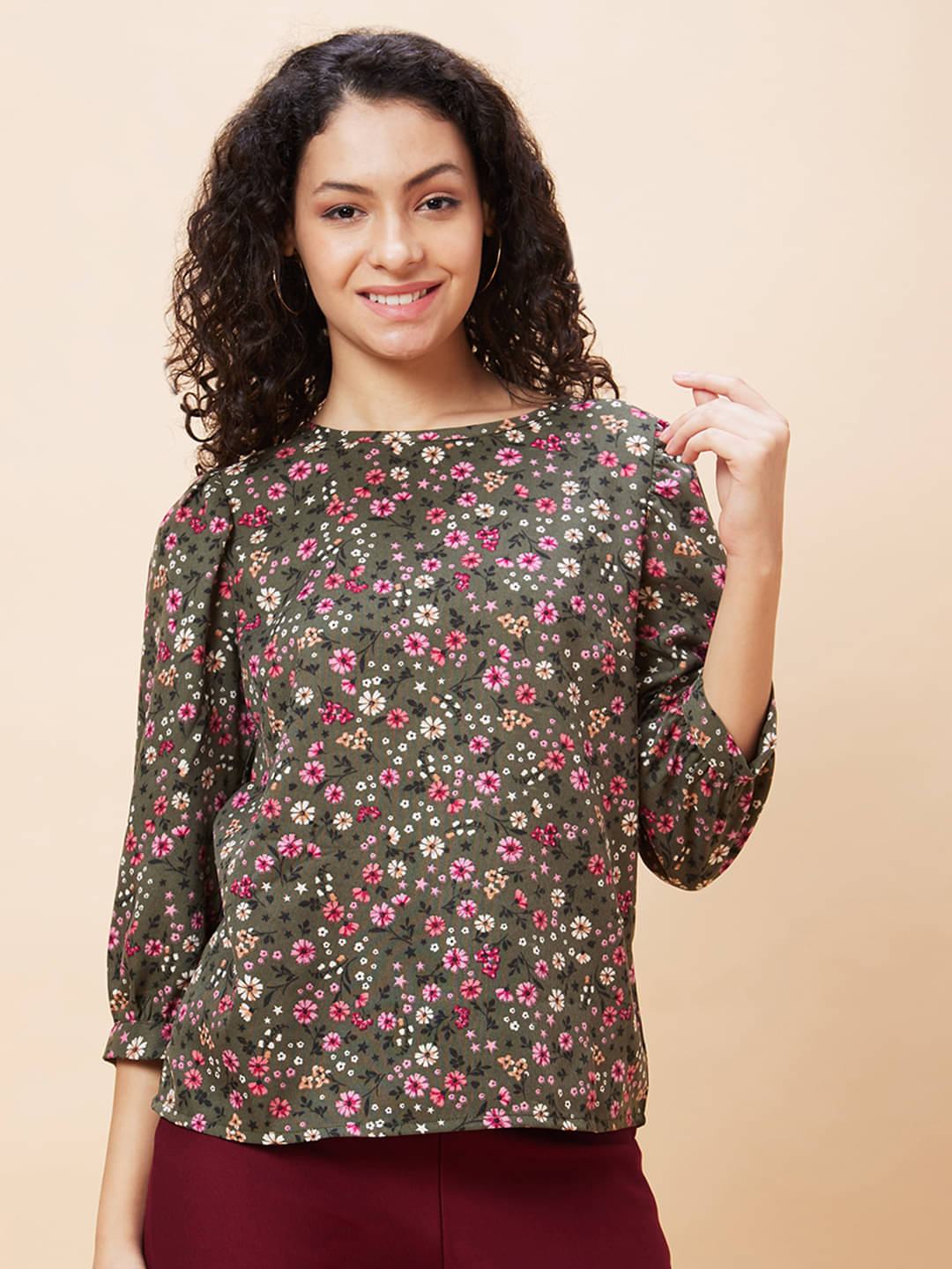     			Globus - Green Polyester Women's Regular Top ( Pack of 1 )