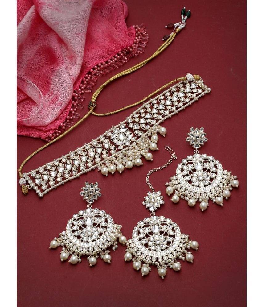     			Sukkhi White Alloy Necklace Set ( Pack of 1 )