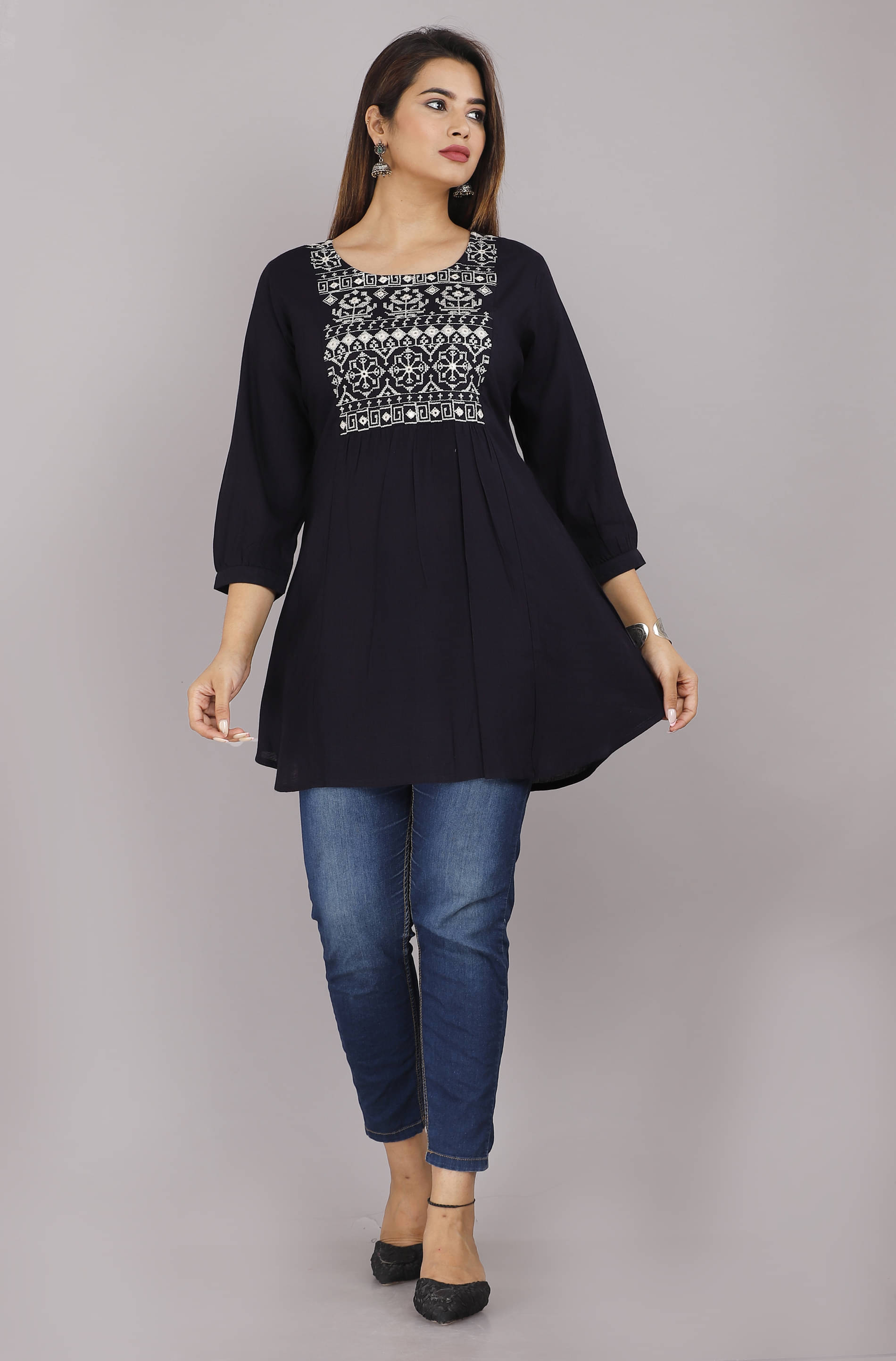 Rayon Short Kurti For Women (Pack of 1) Rayon Short Kurti For Women (Pack of 1)