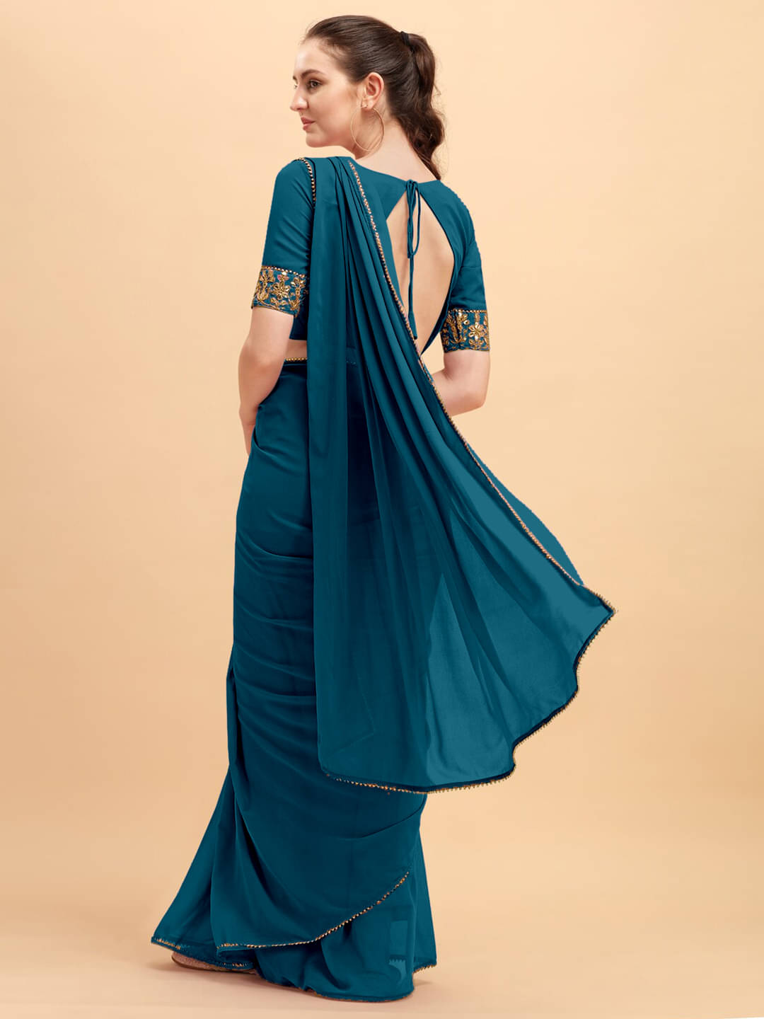     			BLEESBURY Georgette Solid Saree With Unstitched Blouse Piece ( Teal )