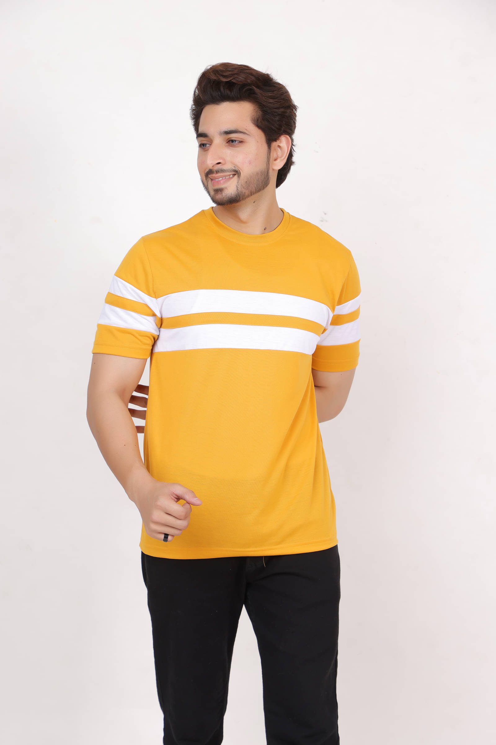     			RELANE Pack of 1 Cotton Blend Regular Fit Men's T-Shirt ( Mustard )