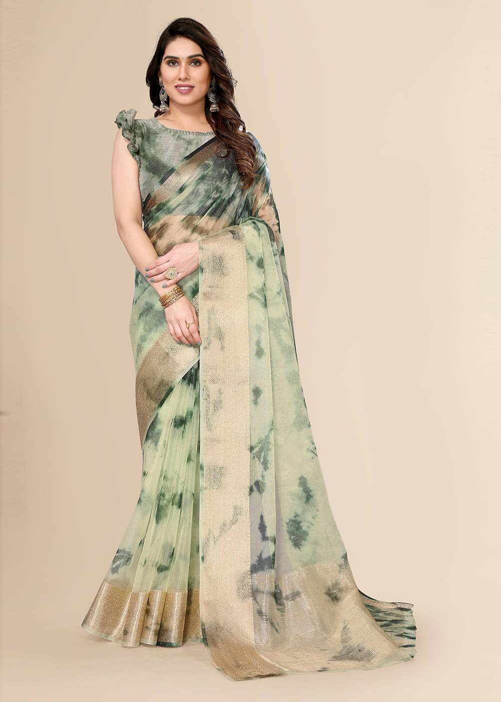 FABMORA Organza Colorblock Saree With Unstitched Blouse Piece ( Green ) FABMORA Organza Colorblock Saree With Unstitched Blouse Piece ( Green )