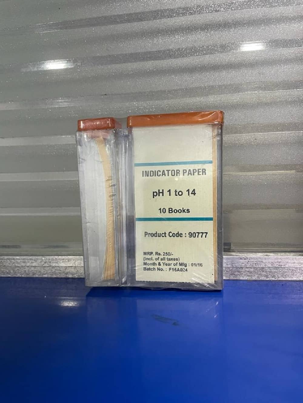 INDICATOR PAPER pH 1TO 14 10BOOKS