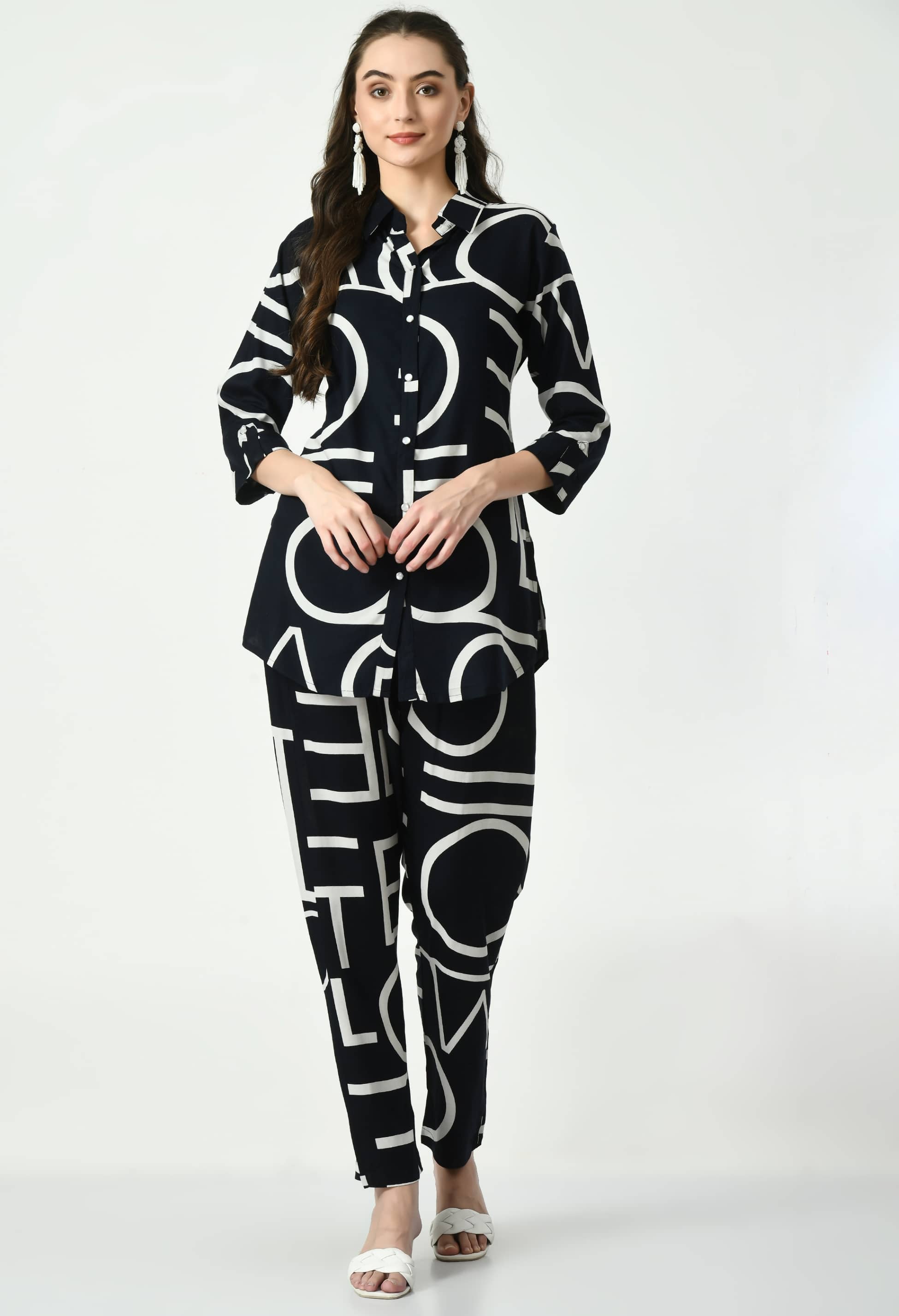 MAURYA Women Printed Shirt With Trousers Co-Ord Set ( Navy Blue )