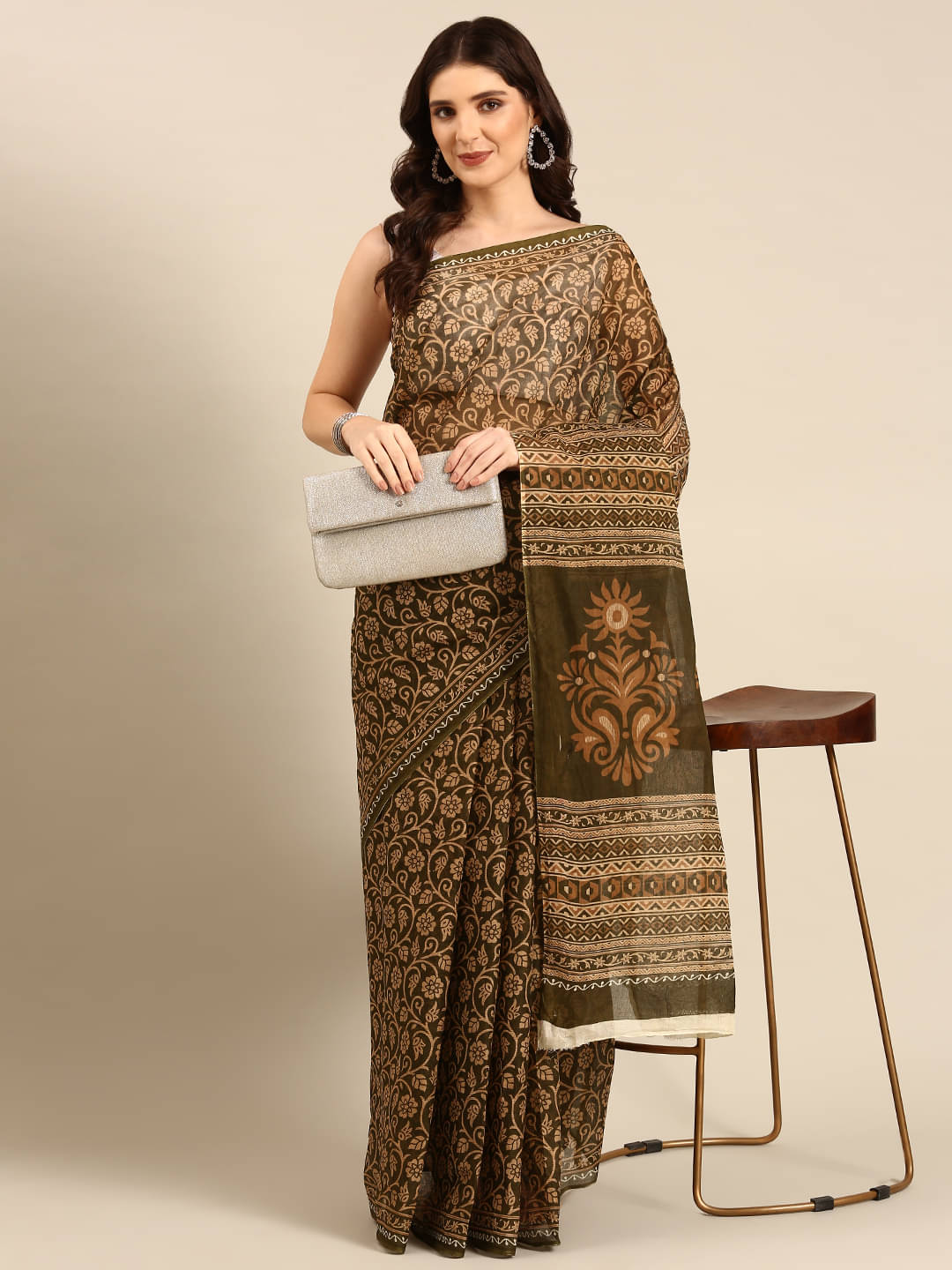 SHANVIKA Cotton Printed Saree Without Blouse Piece ( Green ) SHANVIKA Cotton Printed Saree Without Blouse Piece ( Green )