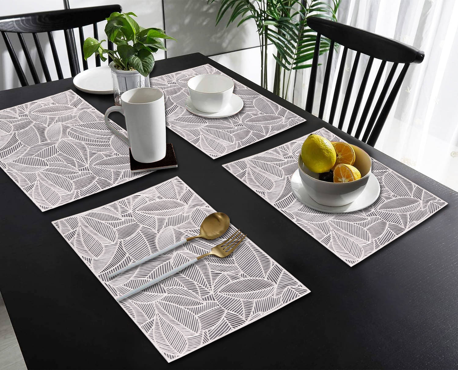 PVC Abstract Printed Rectangle Table Mats ( 45 cm x 30 cm ) Pack of 4 - Silver PVC Abstract Printed Rectangle Table Mats ( 45 cm x 30 cm ) Pack of 4 - Silver