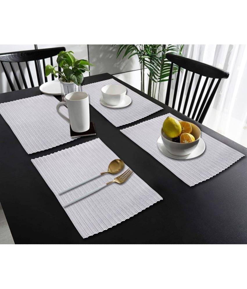 PVC Abstract Rectangle Table Mats ( 45 cm x 30 cm ) Pack of 4 - Silver PVC Abstract Rectangle Table Mats ( 45 cm x 30 cm ) Pack of 4 - Silver