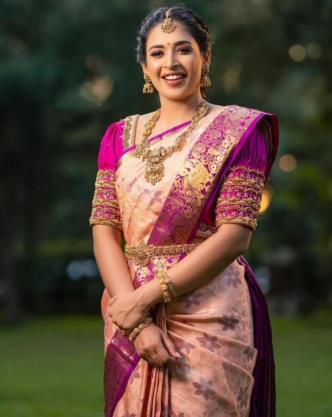 BLEESBURY Banarasi Silk Embellished Saree With Unstitched Blouse Piece ( Navy Blue ) - Sarees | Buy online on ZillyBuy