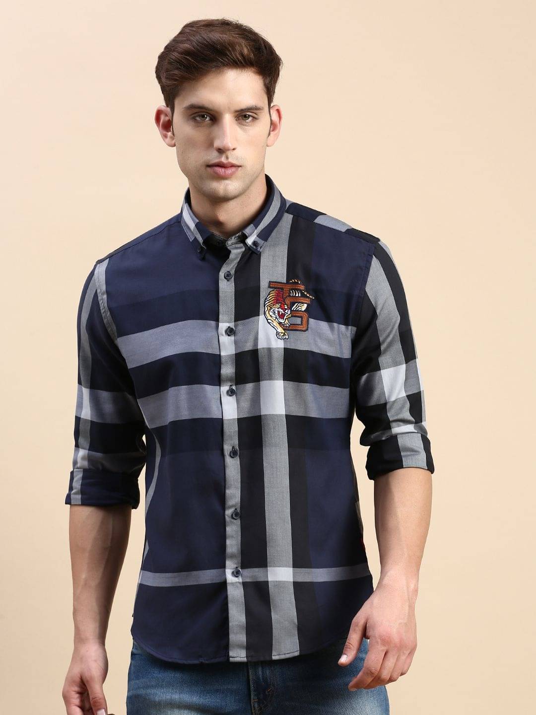 Showoff Cotton Blend Regular Fit Checks Full Sleeves Men's Casual Shirt - Navy Blue ( Pack of 1 )     			Showoff Cotton Blend Regular Fit Checks Full Sleeves Men's Casual Shirt - Navy Blue ( Pack of 1 )