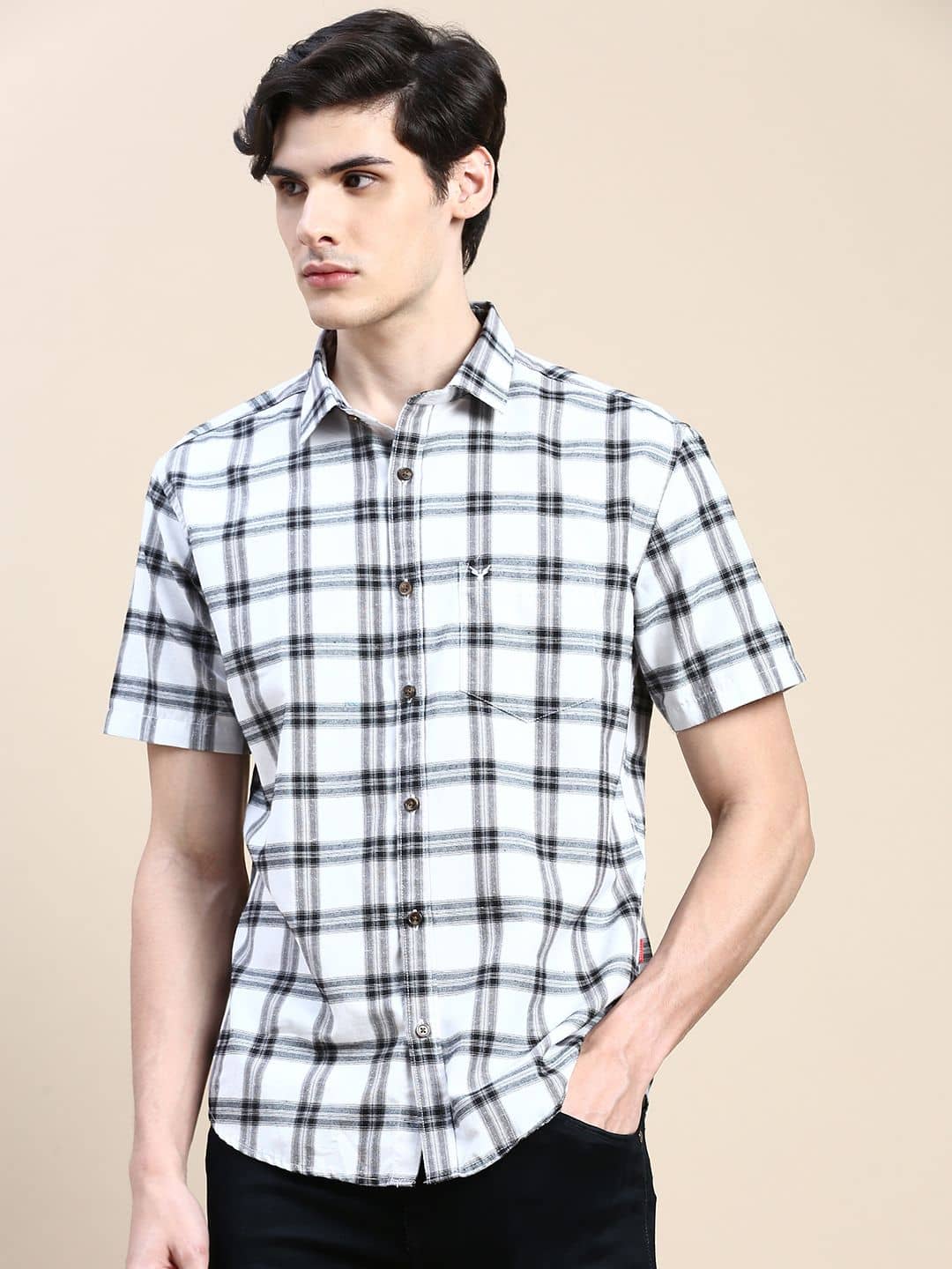 Showoff Cotton Blend Regular Fit Checks Half Sleeves Men's Casual Shirt - White ( Pack of 1 )