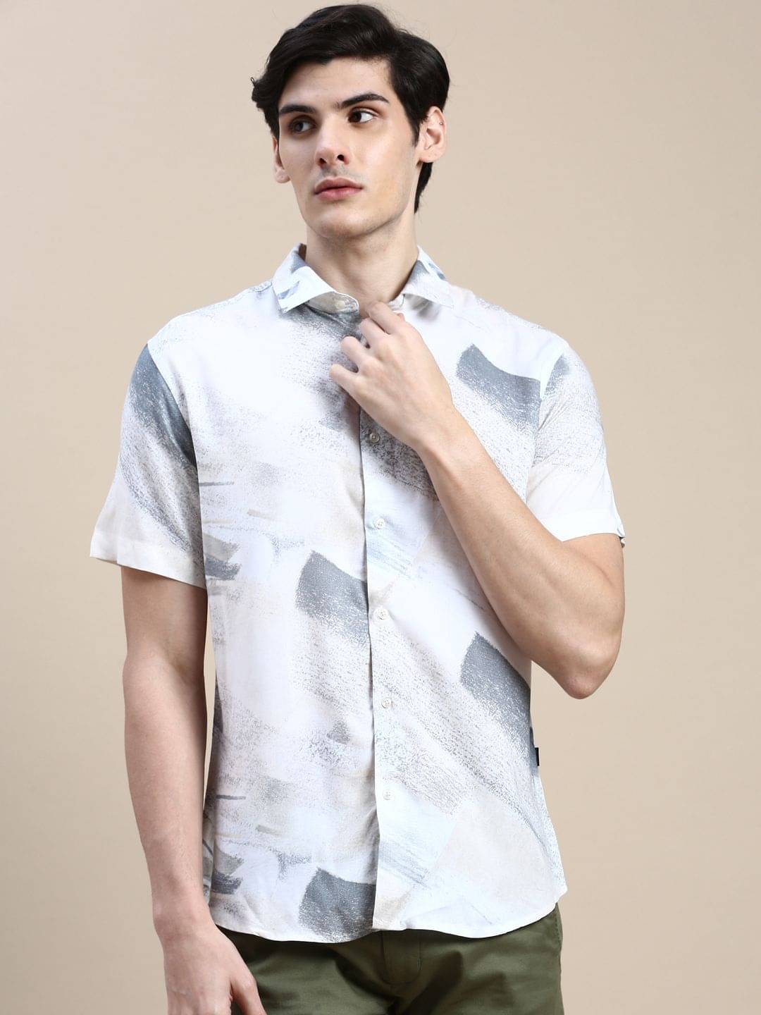     			Showoff Cotton Blend Regular Fit Printed Half Sleeves Men's Casual Shirt - Cream ( Pack of 1 )