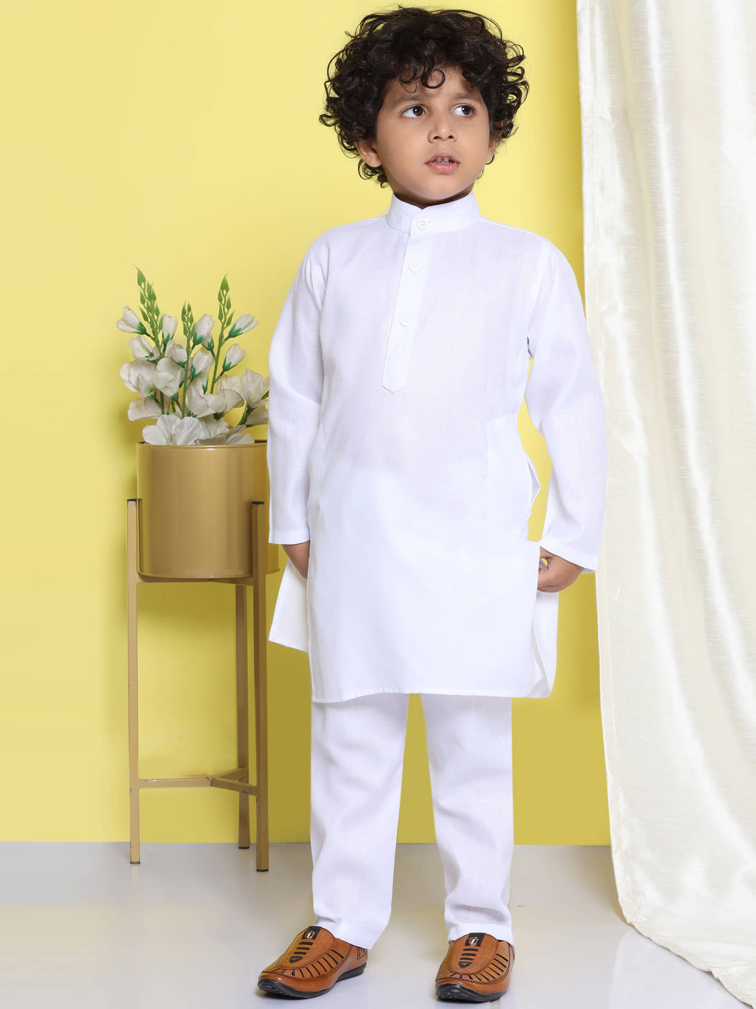 AJ Dezines Boys Cotton White Kurta Pant Set ( Pack of 1 ) - Kurtas & Kurta Sets | Buy online on ZillyBuy