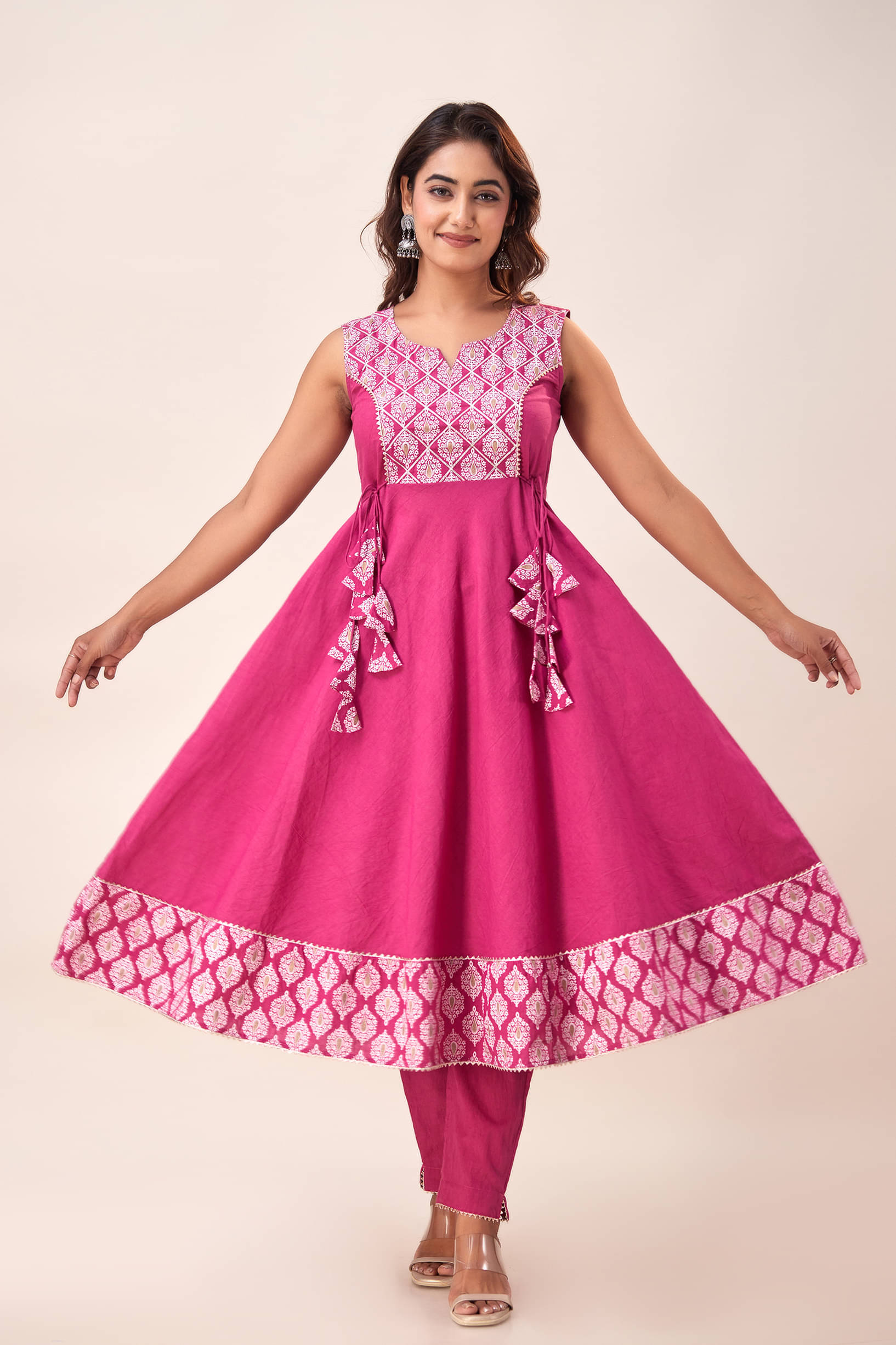     			FabbibaPrints Cotton Printed Anarkali Women's Kurti - Pink ( Pack of 1 )