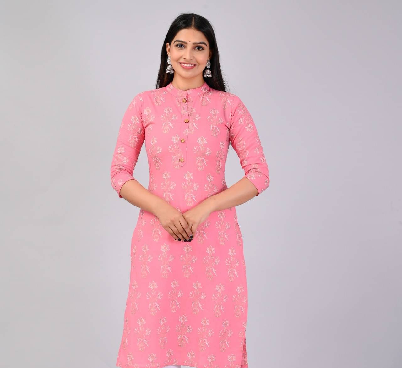MAUKA Rayon Printed Straight Women's Kurti - Pink ( Pack of 1 ) MAUKA Rayon Printed Straight Women's Kurti - Pink ( Pack of 1 )