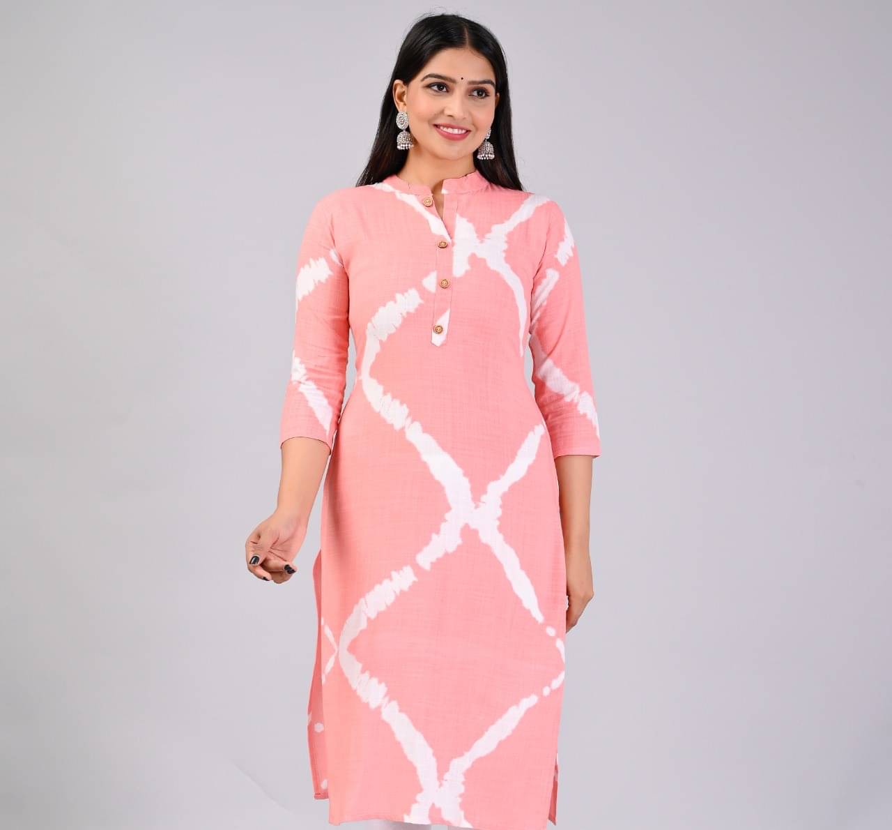 MAUKA Rayon Printed Straight Women's Kurti - Pink ( Pack of 1 ) MAUKA Rayon Printed Straight Women's Kurti - Pink ( Pack of 1 )