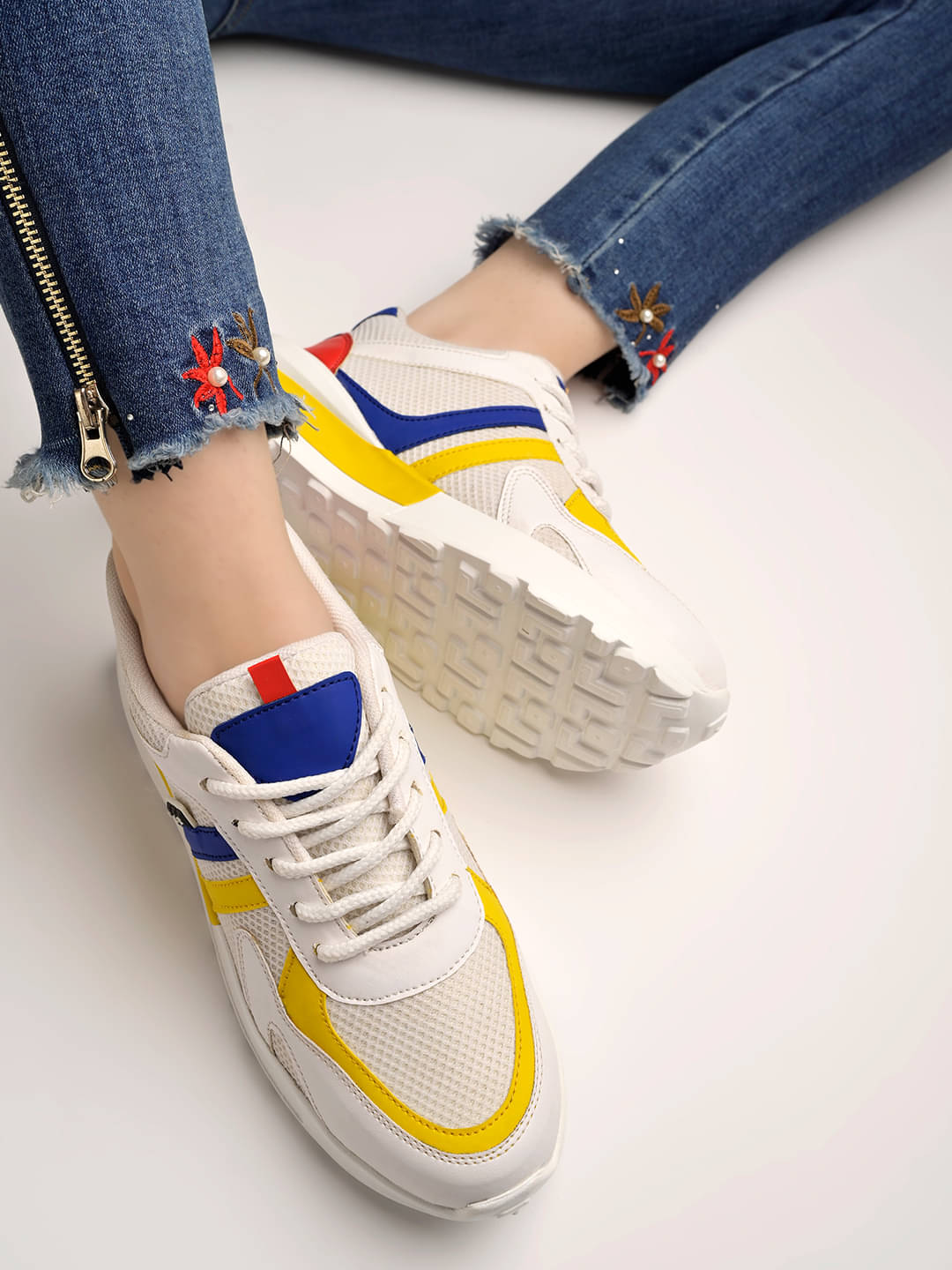    			Shoetopia - White Women's Sneakers