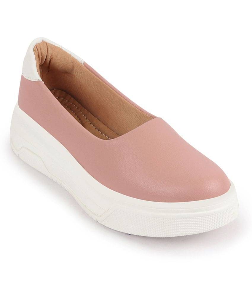     			Fausto - Pink Women's Slip On