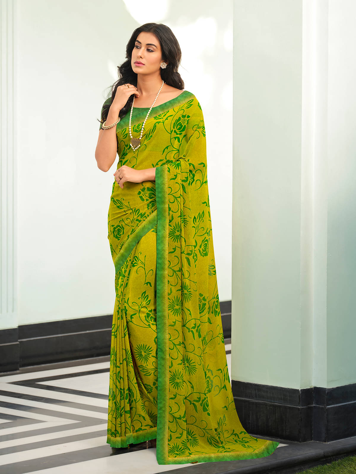     			BLEESBURY Georgette Printed Saree With Unstitched Blouse Piece ( Lime Green )