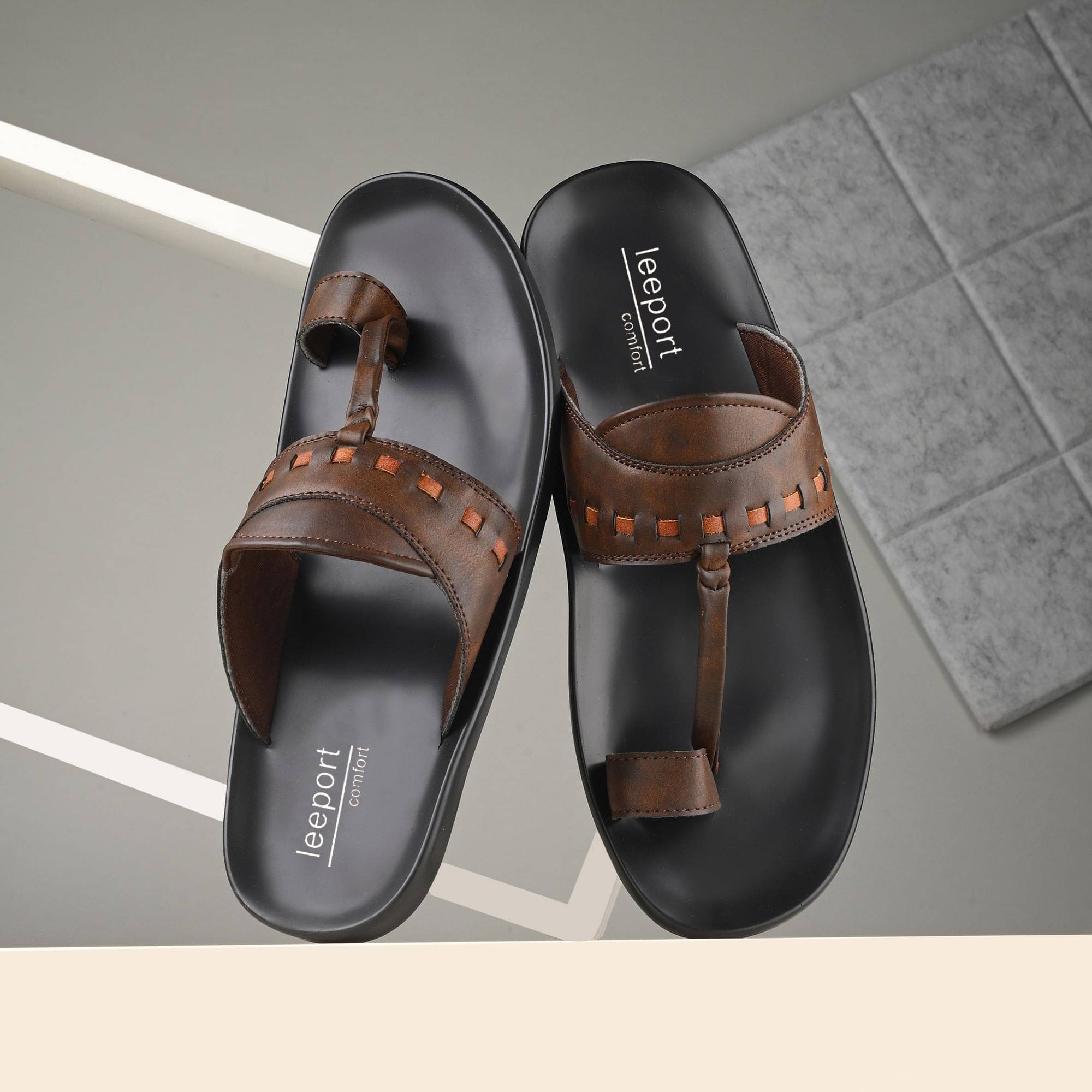     			Leeport Brown Kolhapuri Chappal