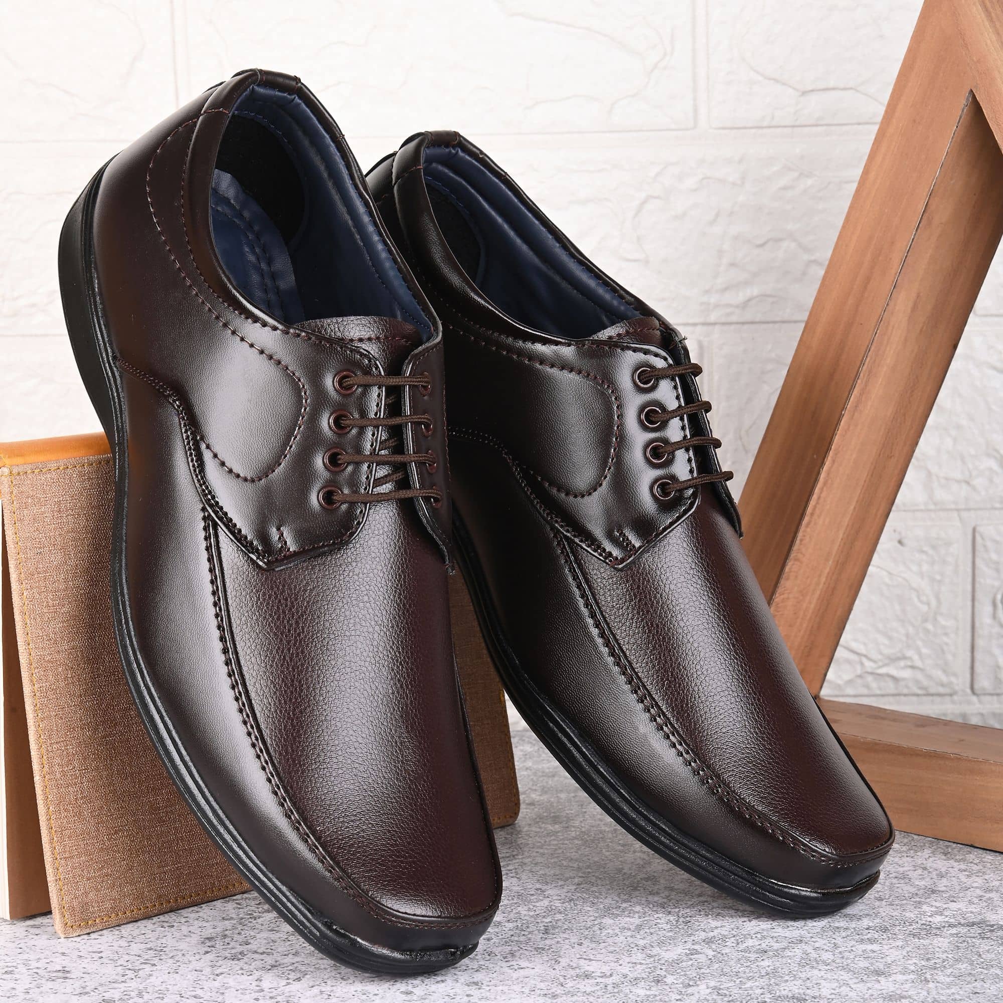 Leeport - Black Men's Derby Formal Shoes - Formal Shoes | Buy online on ZillyBuy