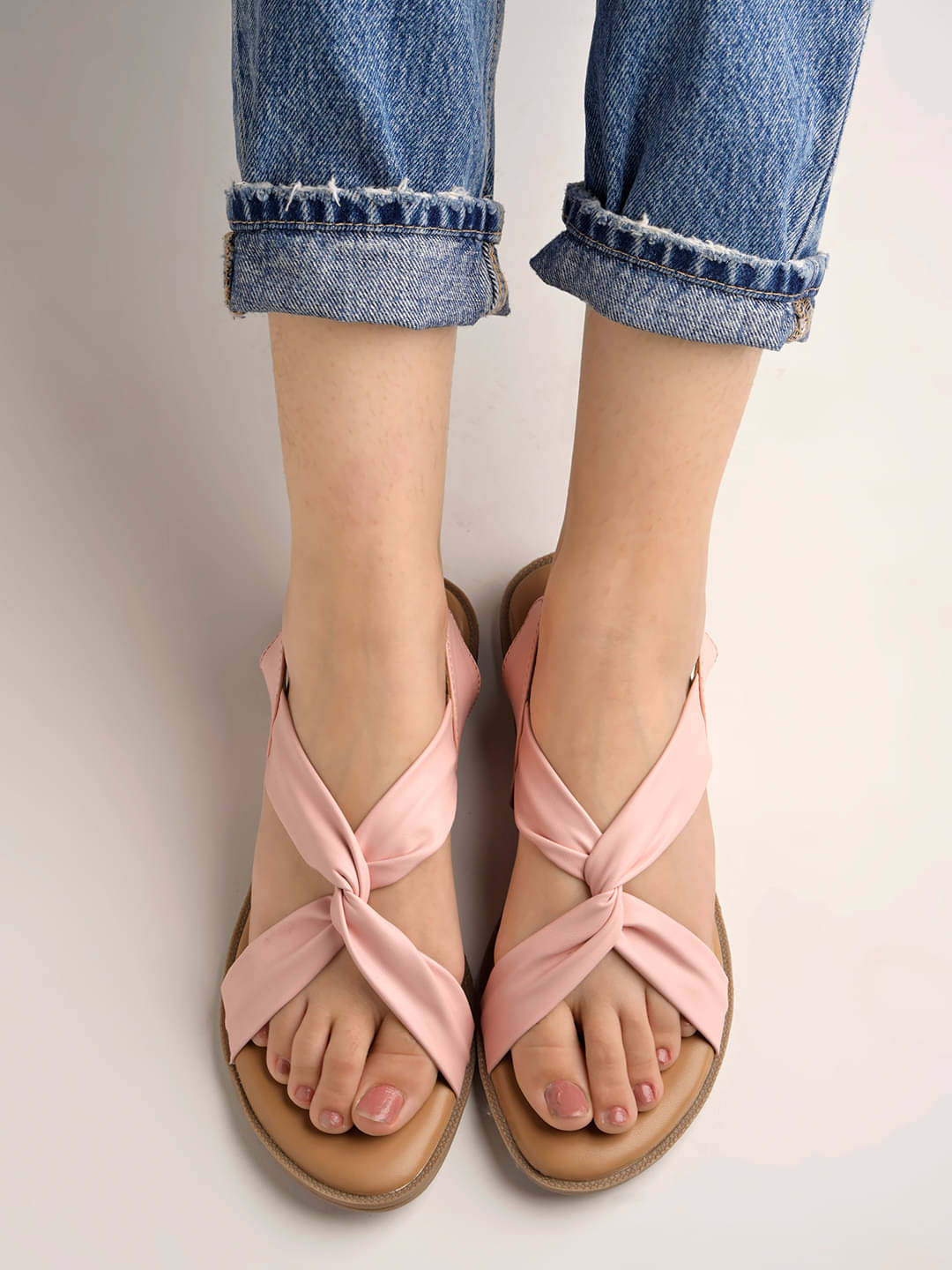 Shoetopia Cross Strap Pink Flat Sandals For Girls     			Shoetopia Cross Strap Pink Flat Sandals For Girls