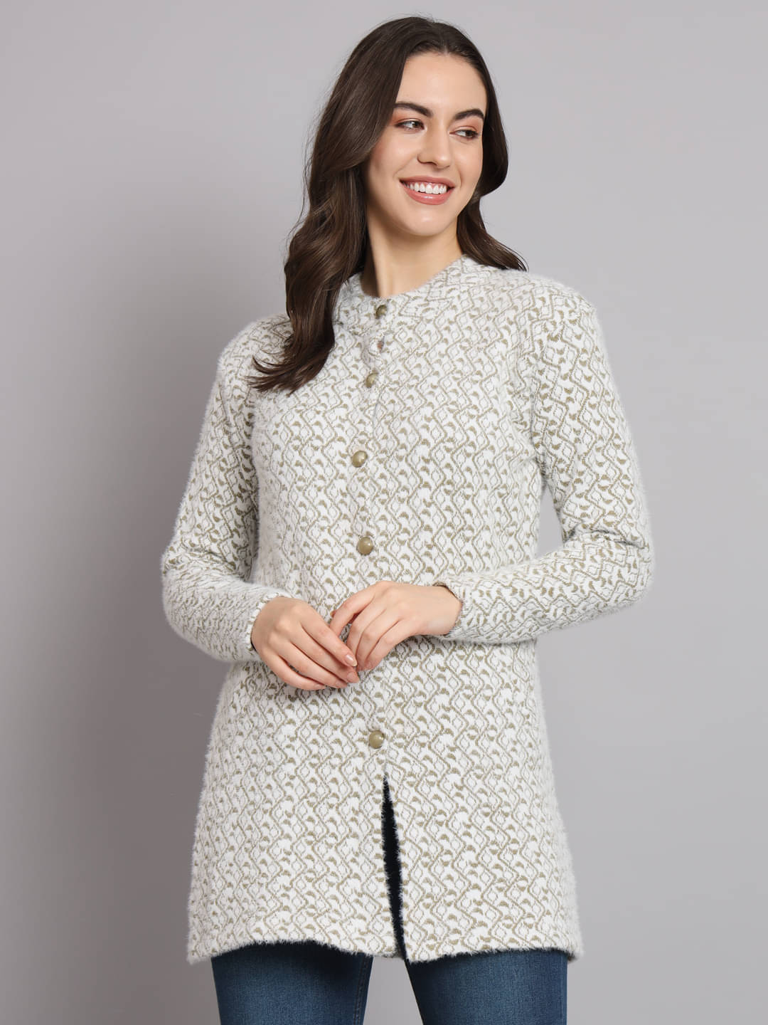 eWools.in Woollen Round Neck Women's Buttoned Cardigans - Beige ( ) eWools.in Woollen Round Neck Women's Buttoned Cardigans - Beige ( )