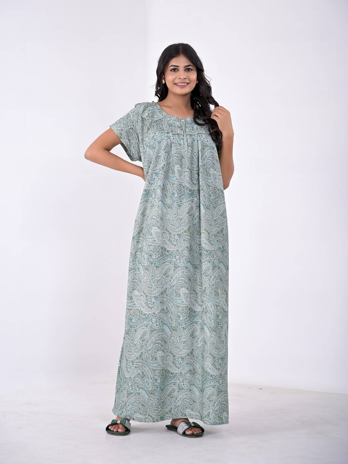 Apratim - Sea Green Hosiery Women's Nightwear Nighty & Night Gowns ( Pack of 1 )     			Apratim - Sea Green Hosiery Women's Nightwear Nighty & Night Gowns ( Pack of 1 )