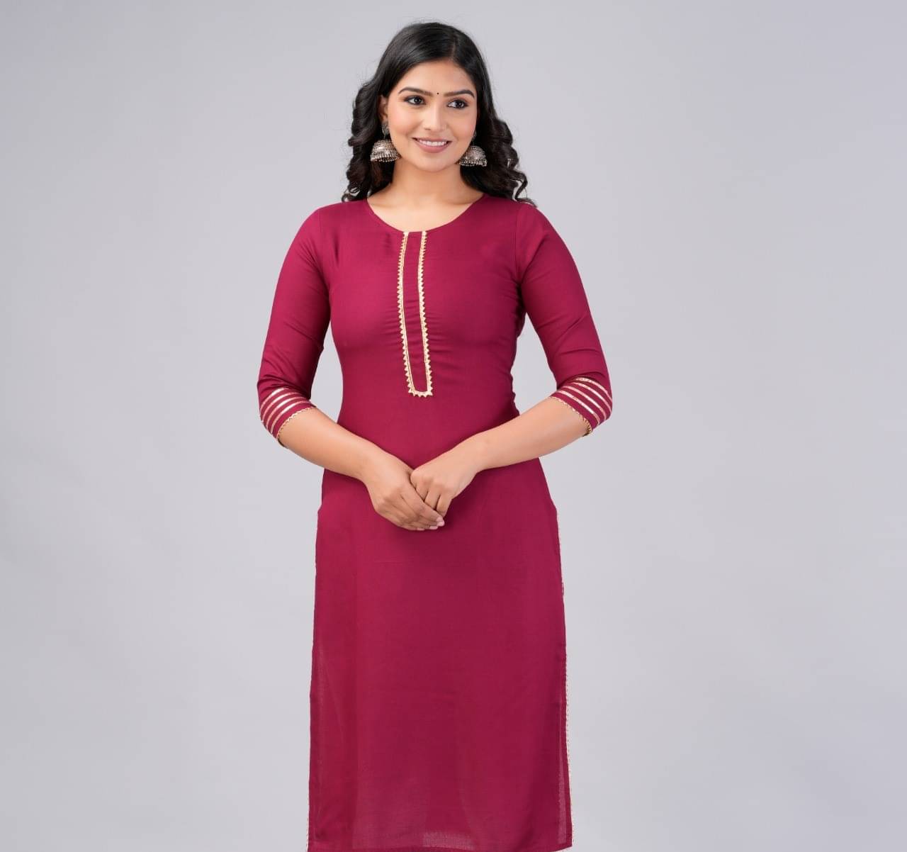 MAUKA Rayon Solid Straight Women's Kurti - Maroon ( Pack of 1 ) MAUKA Rayon Solid Straight Women's Kurti - Maroon ( Pack of 1 )