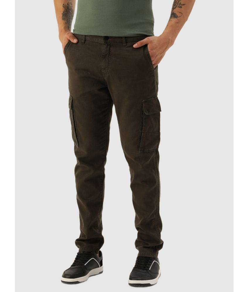     			IVOC Men Solid Slim Fit Cargos Trousers