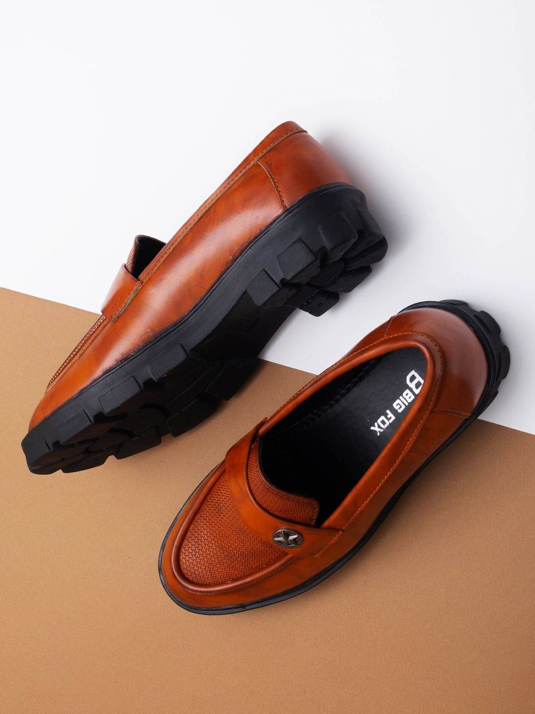     			bigfox - Tan Men's Slip on