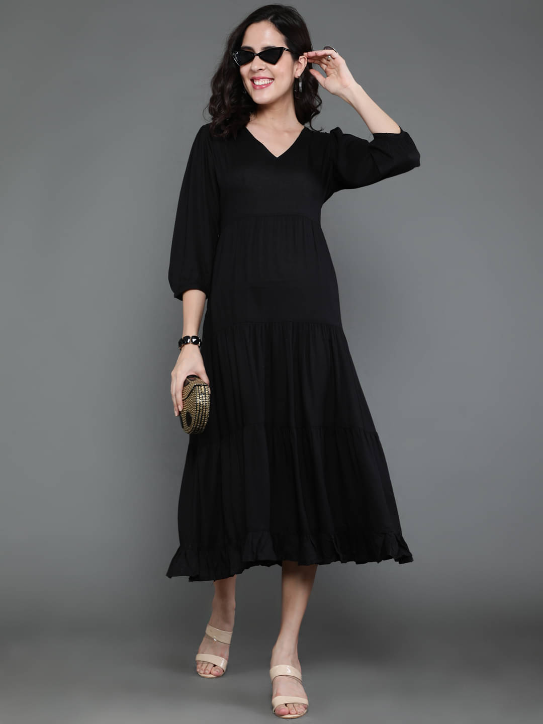 Antaran Women Rayon Solid Shift Dress ( Black ) Antaran Women Rayon Solid Shift Dress ( Black )